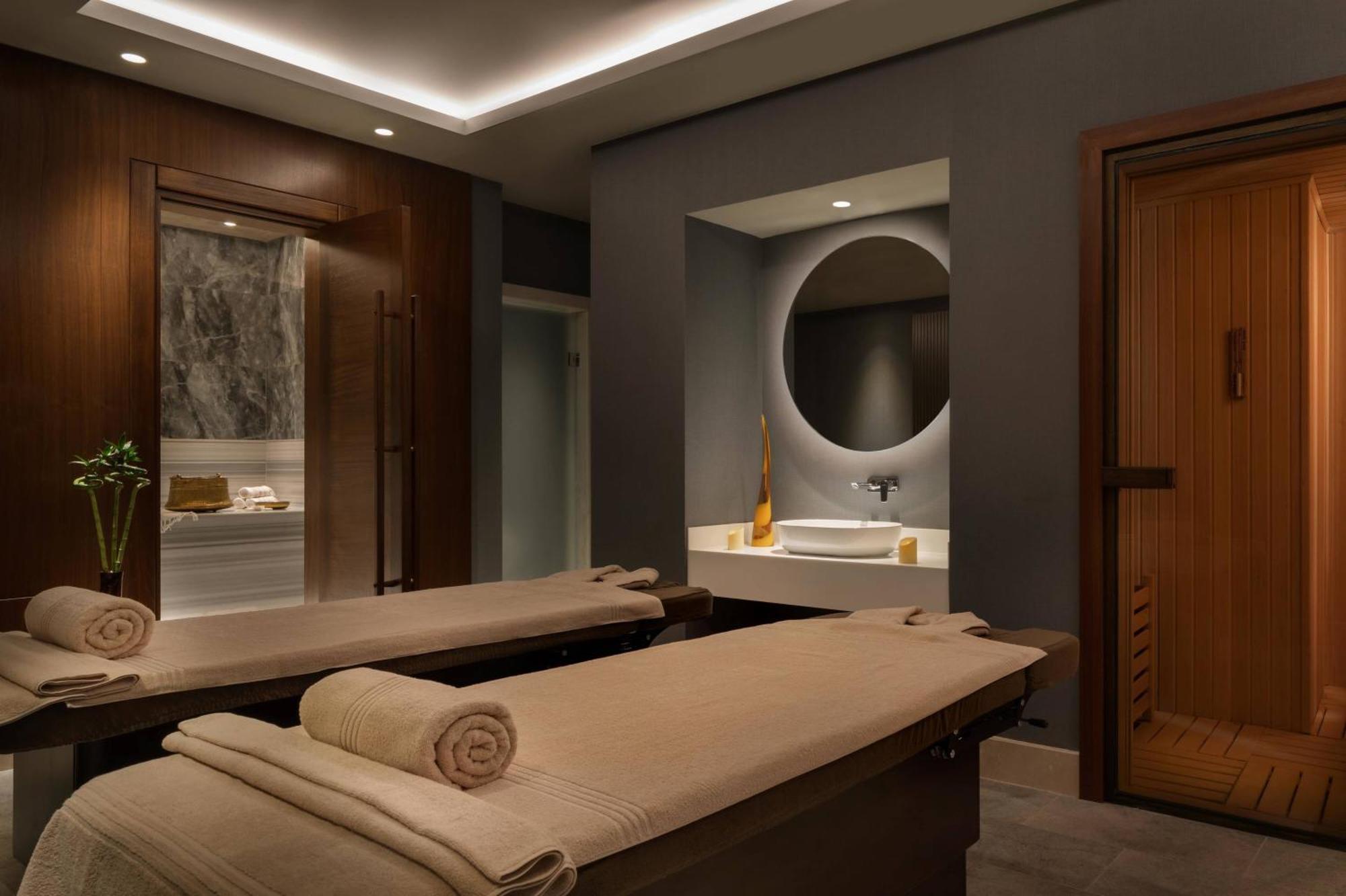 Izmir Marriott Hotel ภายนอก รูปภาพ Spa treatment room